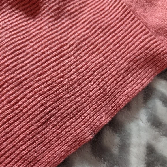 Coral cardigan Sweater Boho Ribbed Detailing Longer Length in Front Size Medium - Picture 15 of 16